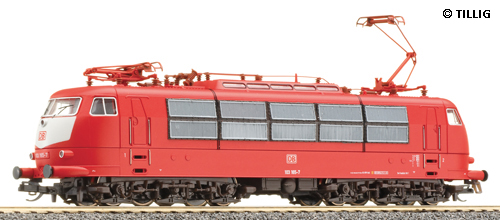 Electric locomotive BR 103 in orient red livery<br /><a href='images/pictures/Tillig/02430.jpg' target='_blank'>Full size image</a>